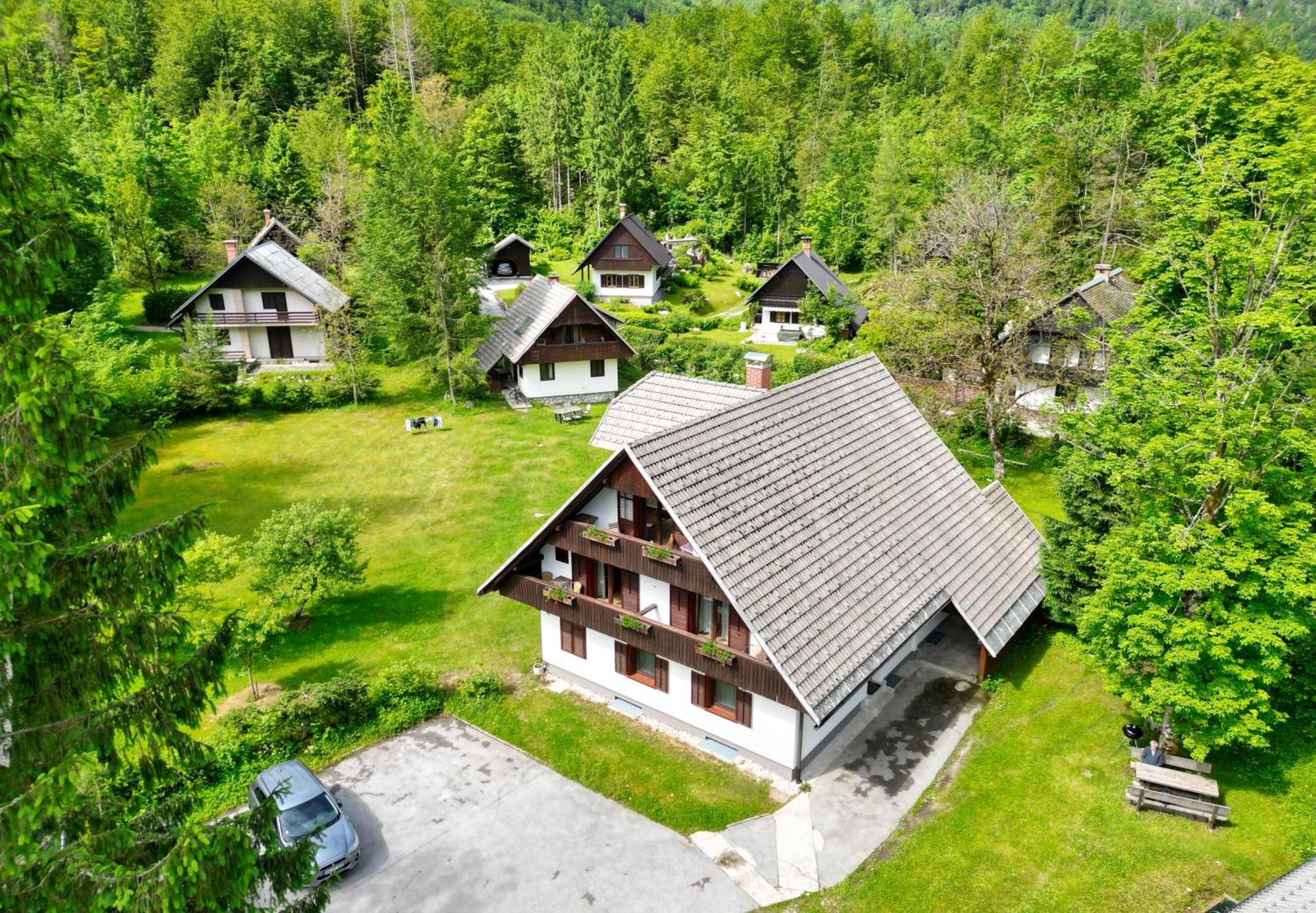 Sobe In Apartmaji Pri Ukcu Bohinj Bagian luar foto